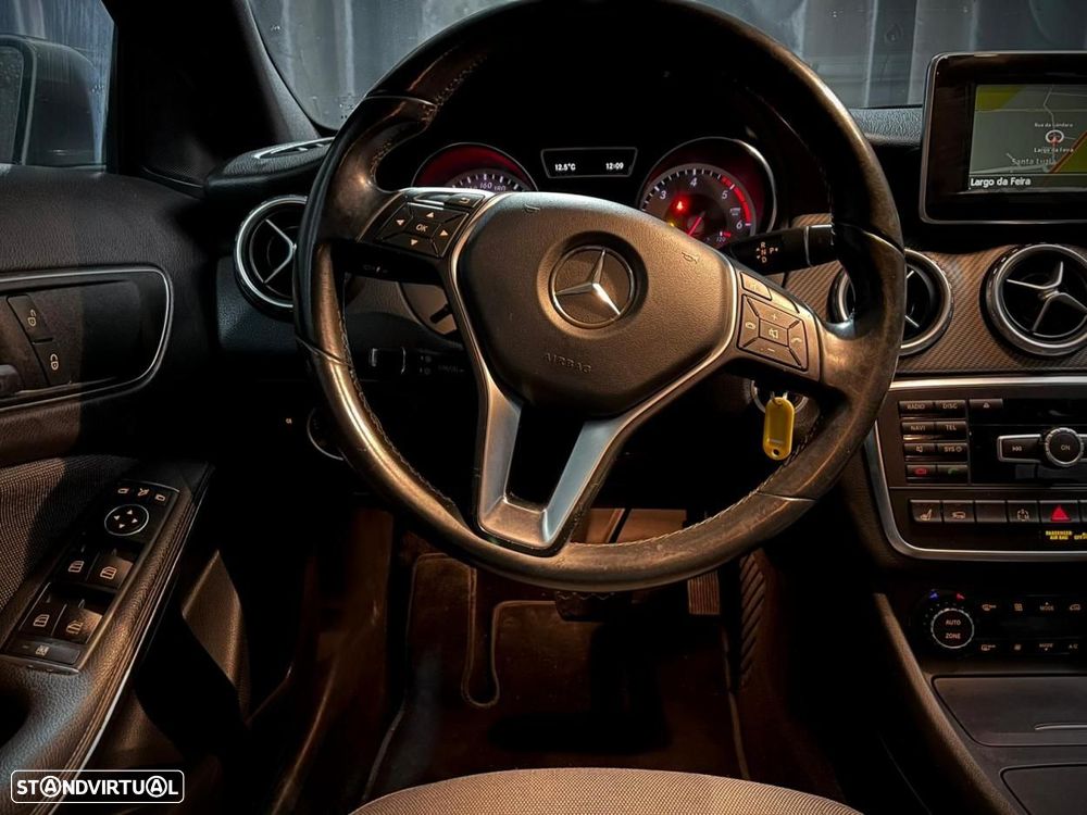 Mercedes-Benz GLA 200 - 14