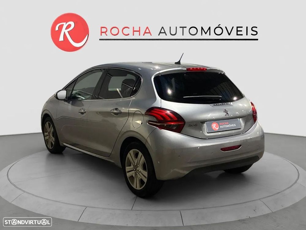Peugeot 208 1.2 PureTech Allure - 8
