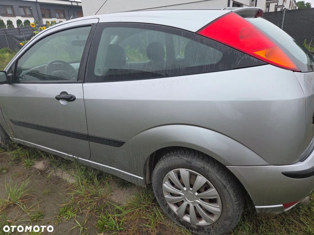 Ford Focus 1.6 16V Trend - 5