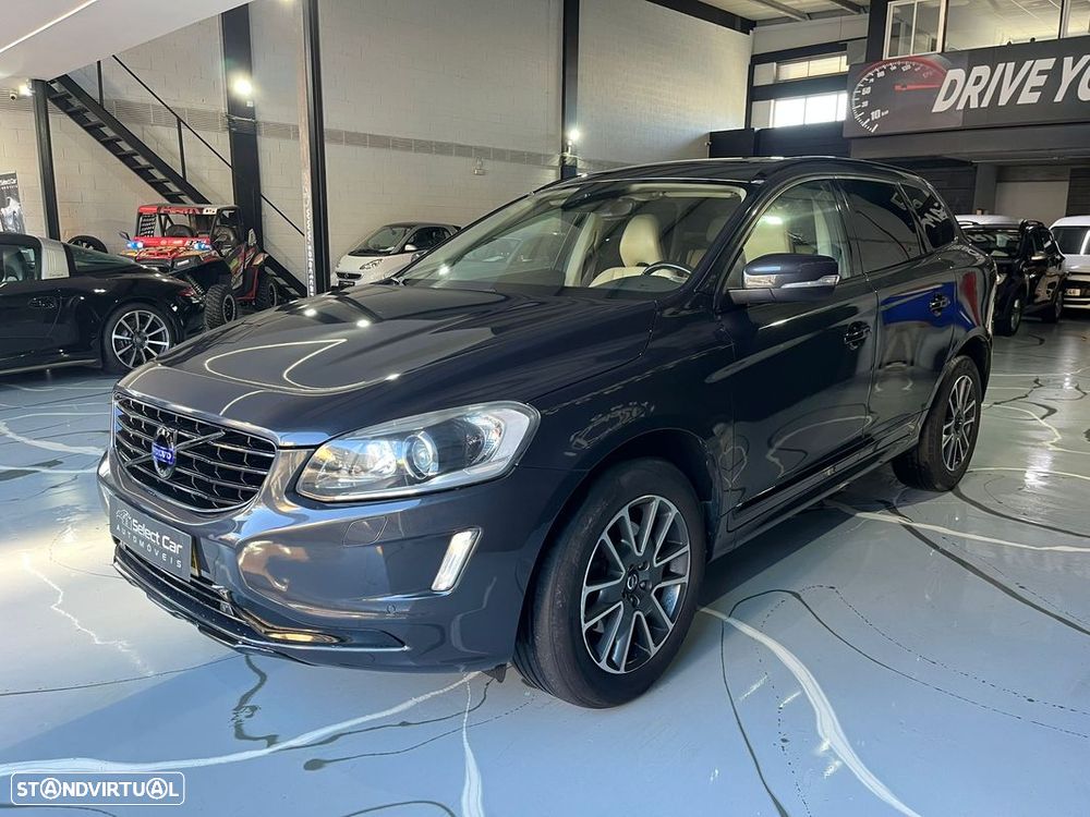 Volvo XC 60 2.0 D4 R-Design Momentum Geartronic - 2
