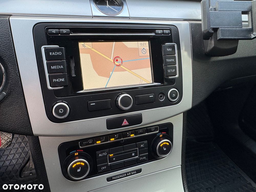 Volkswagen Passat 1.4 TSI BlueMotion Technology Highline - 9