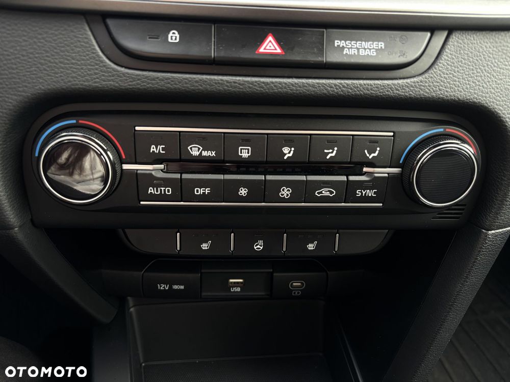 Kia XCeed 1.5 T-GDI M - 20