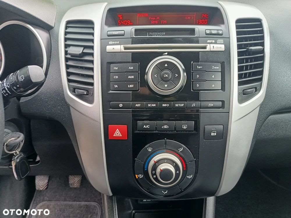 Kia Venga 1.4 M - 13