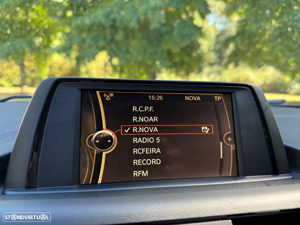 BMW 116 d EfficientDynamics — fotografia 14