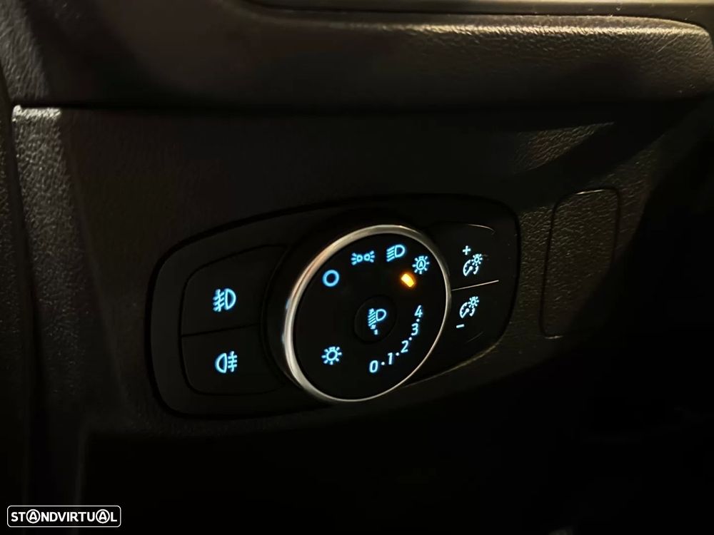 Ford Focus SW 1.5 TDCi EcoBlue Titanium - 22