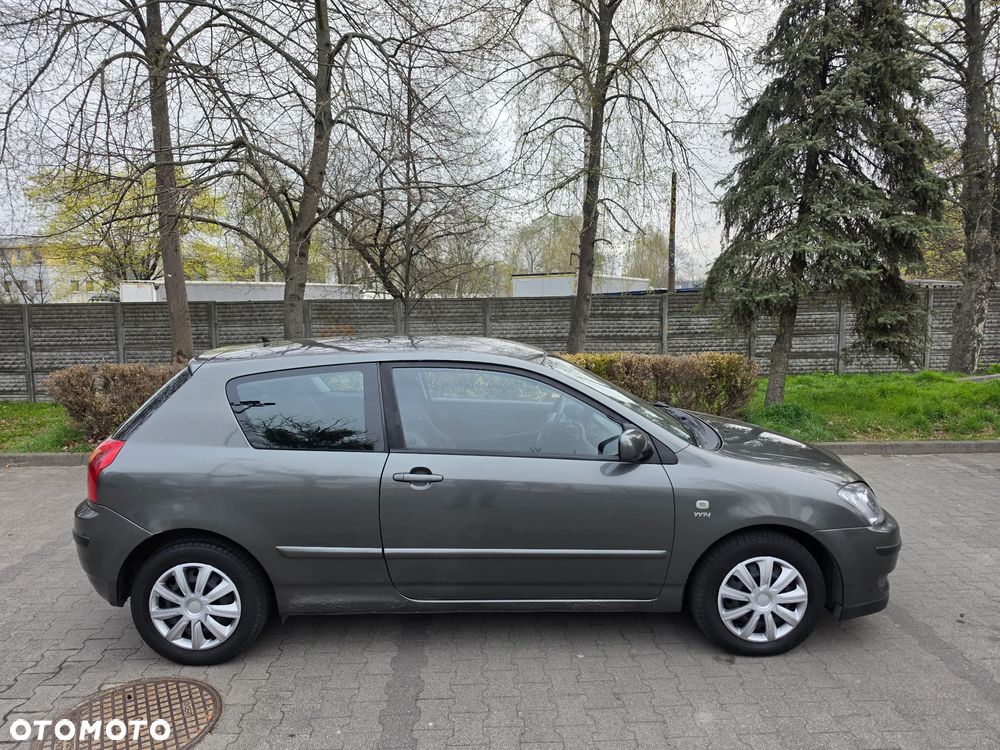 Toyota Corolla 1.4 VVT-i Base - 2