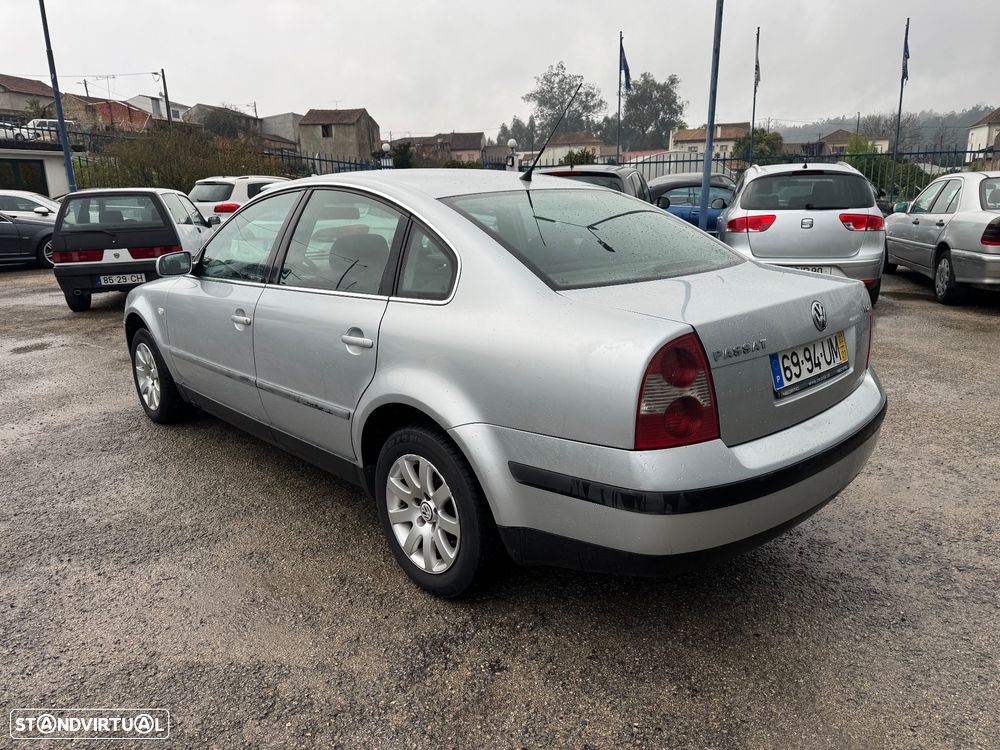 VW Passat 1.9 TDi Trendline EC - 7