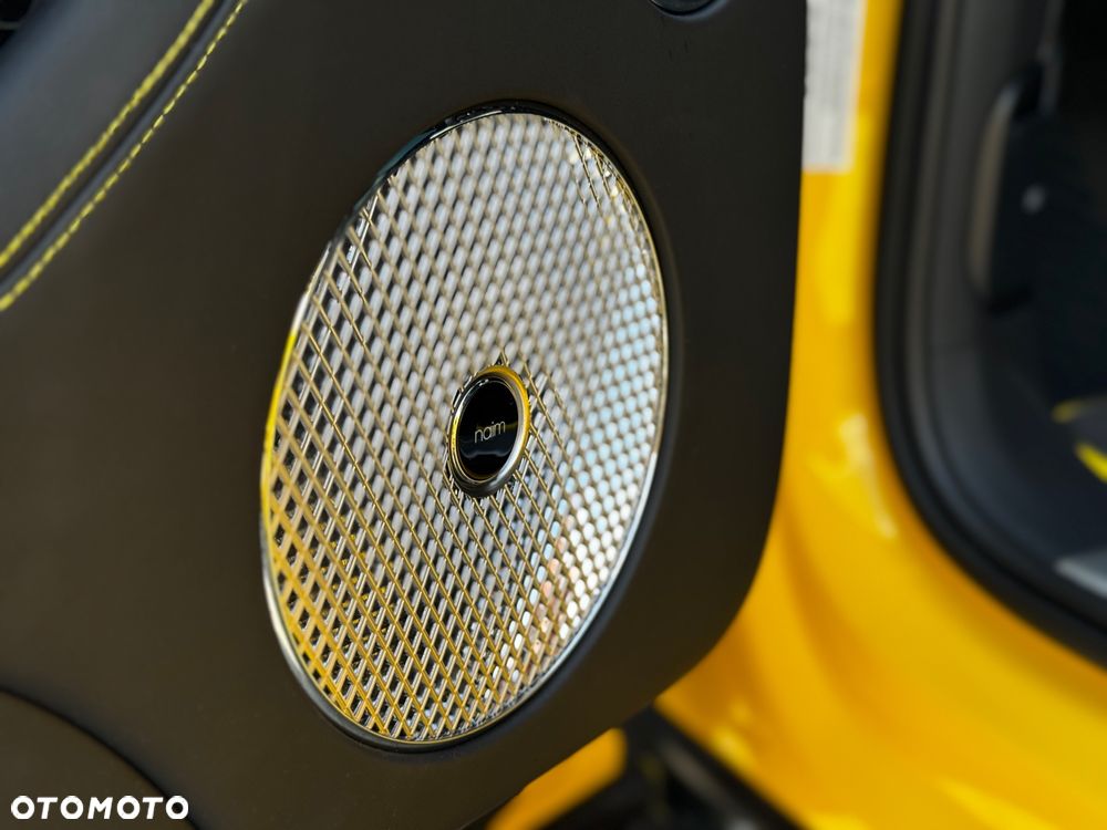 Bentley Bentayga Azure - 18