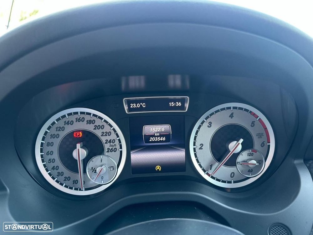 Mercedes-Benz A 180 d AMG Line - 6