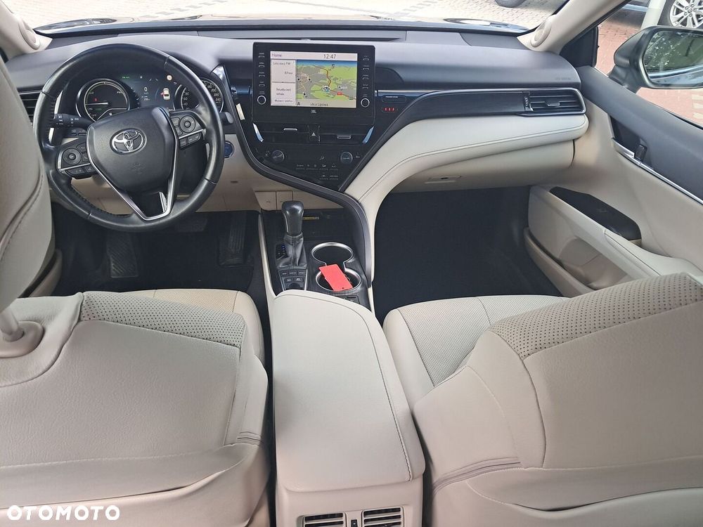 Toyota Camry 2.5 Hybrid Executive CVT - 13