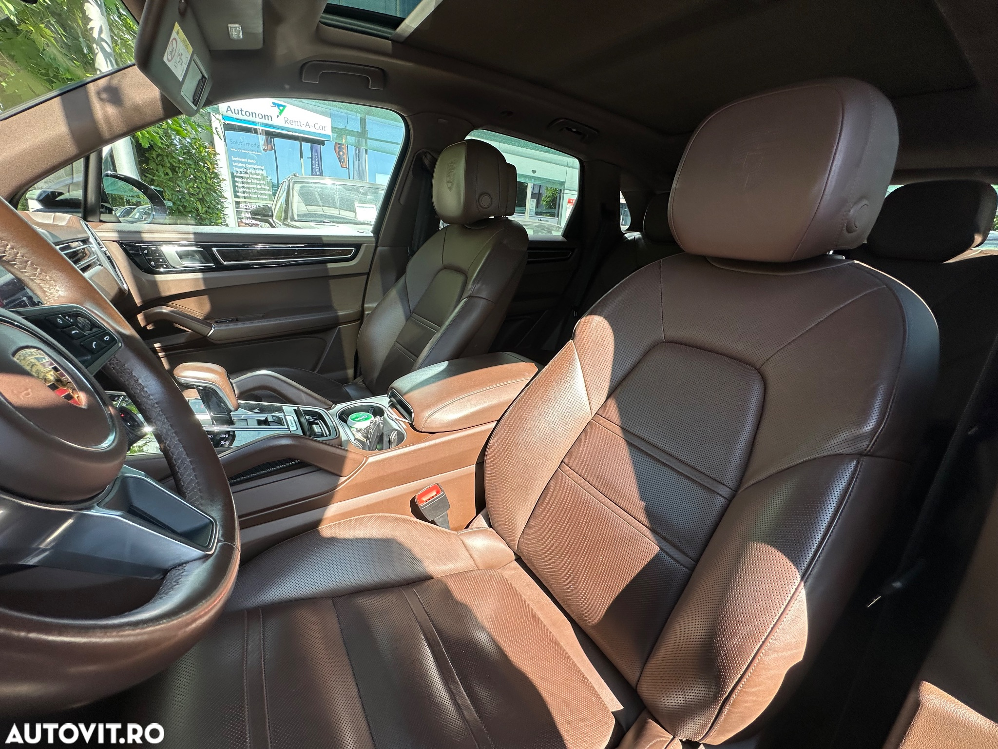 Porsche Cayenne Standard - 8