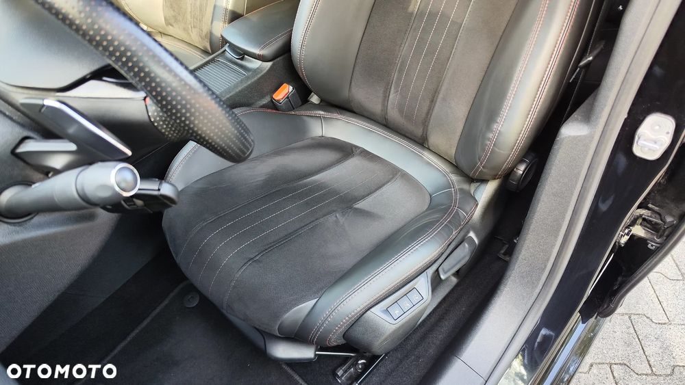 Peugeot 308 BlueHDi 180 EAT6 GT - 20