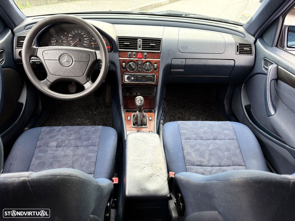 Mercedes-Benz C 200 CDI Classic - 12