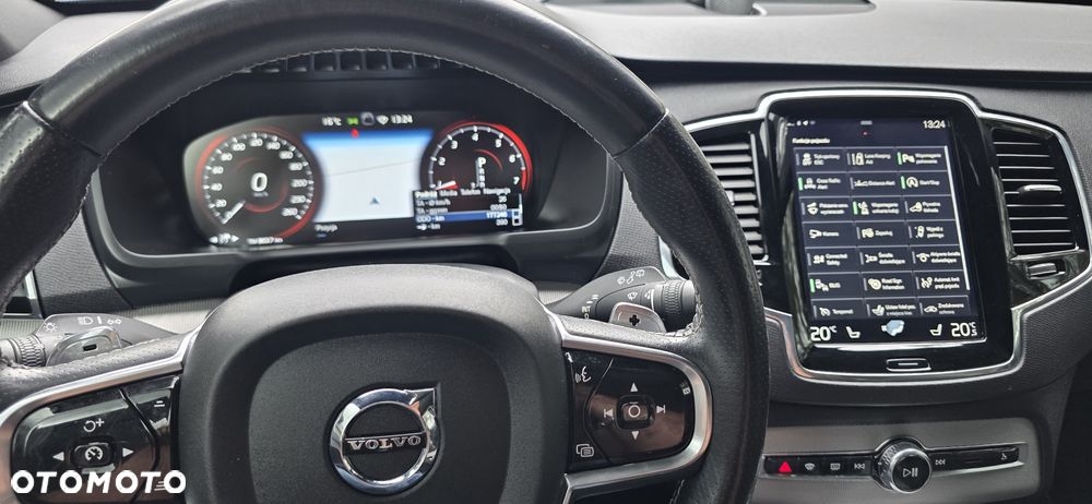 Volvo XC 90 - 19