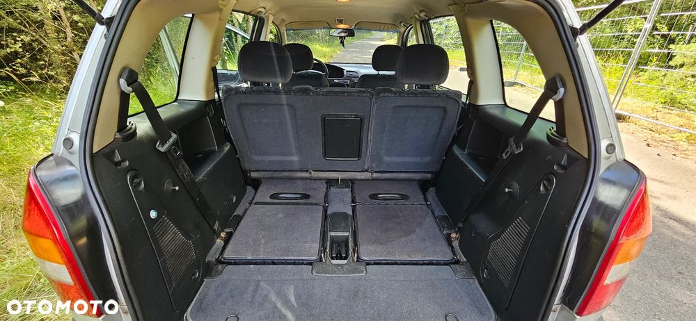 Opel Zafira 2.0 DTI Comfort - 12