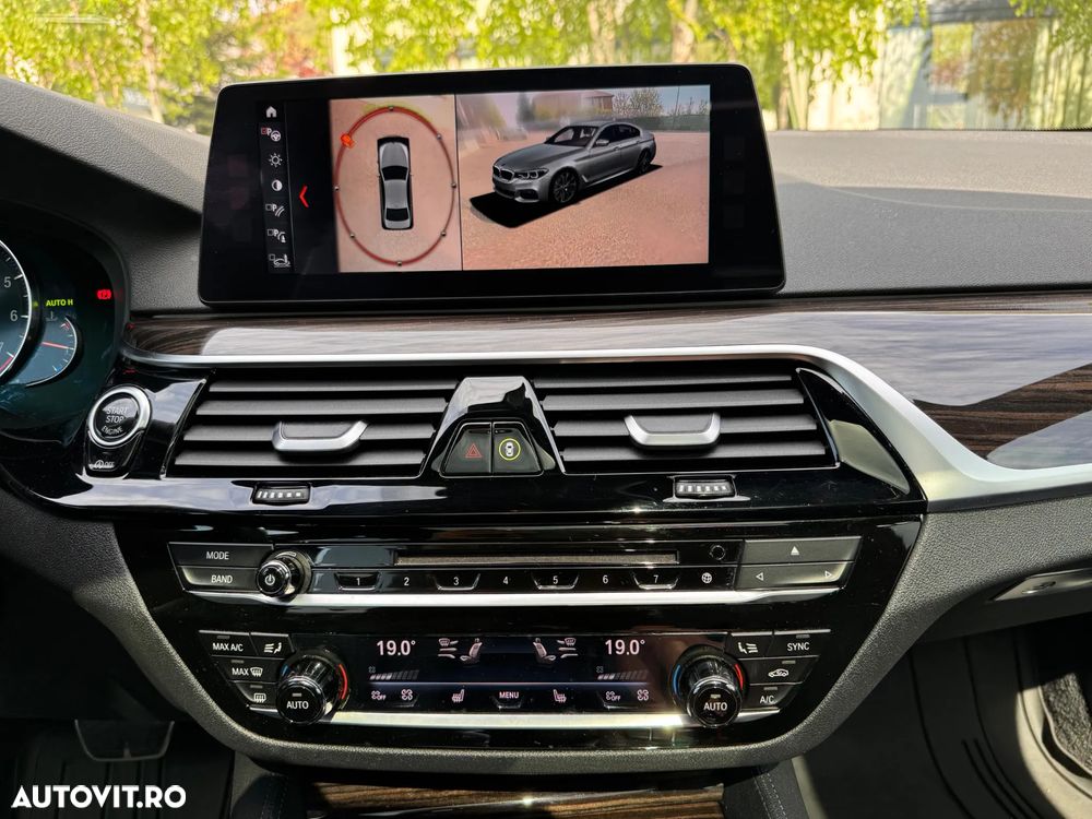 BMW Seria 5 530i xDrive Aut. M Sport Edition - 12