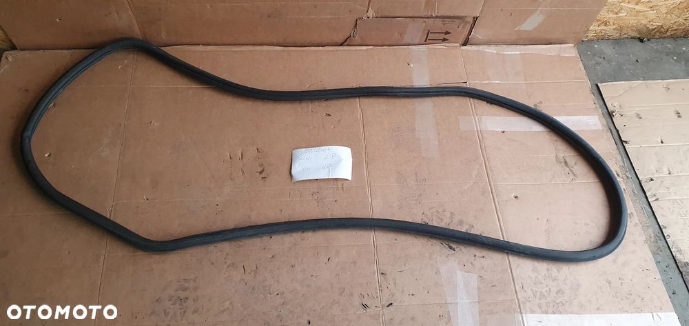 Uszczelka drzwi lewy przód przednia lewa VW Up 3D - 1