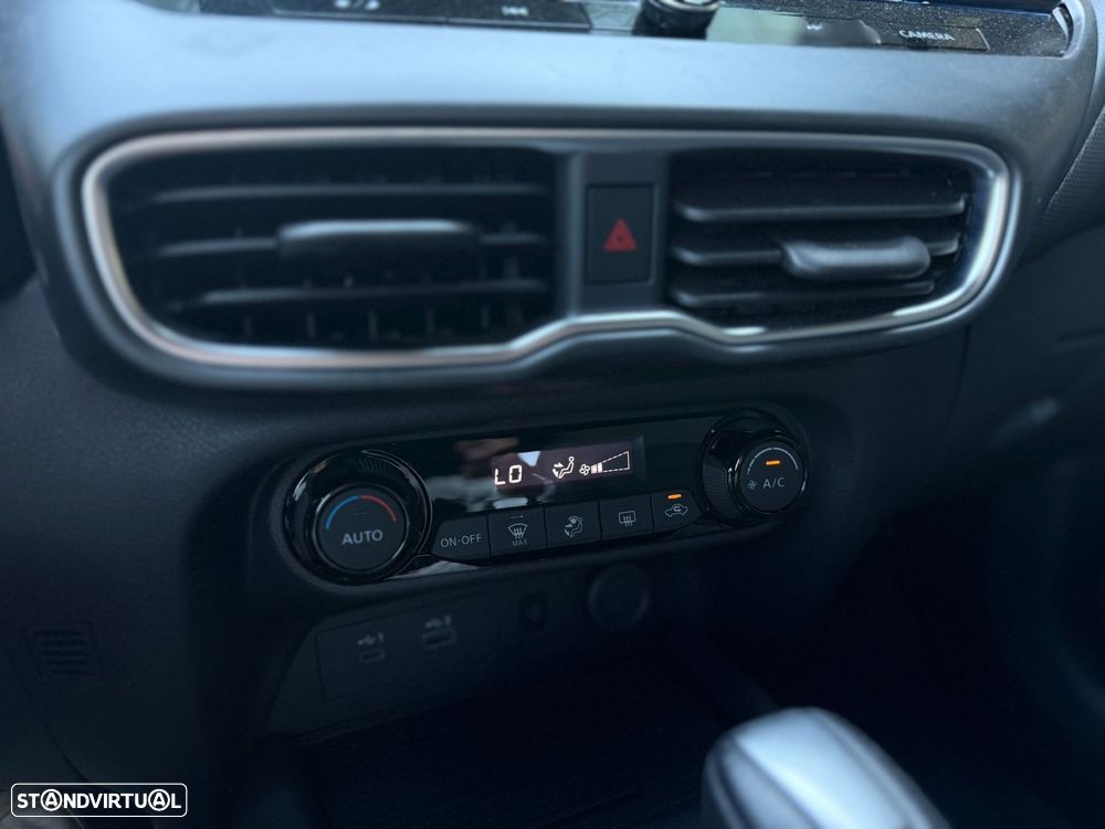 Nissan Juke 1.0 DIG-T N-Connecta NAV. DCT - 36