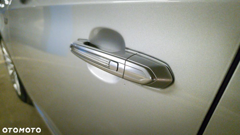 Cadillac XTS - 14