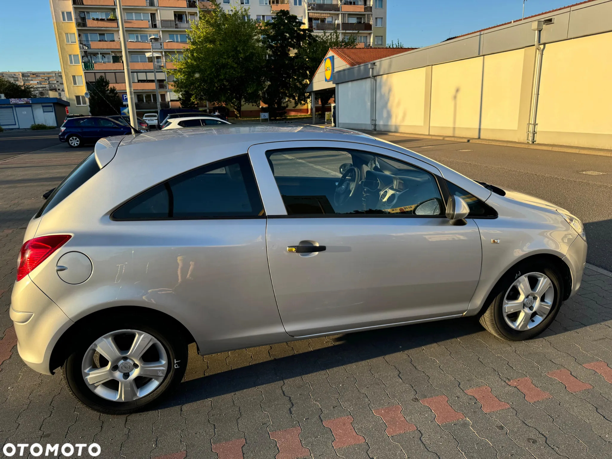 Opel Corsa - 2