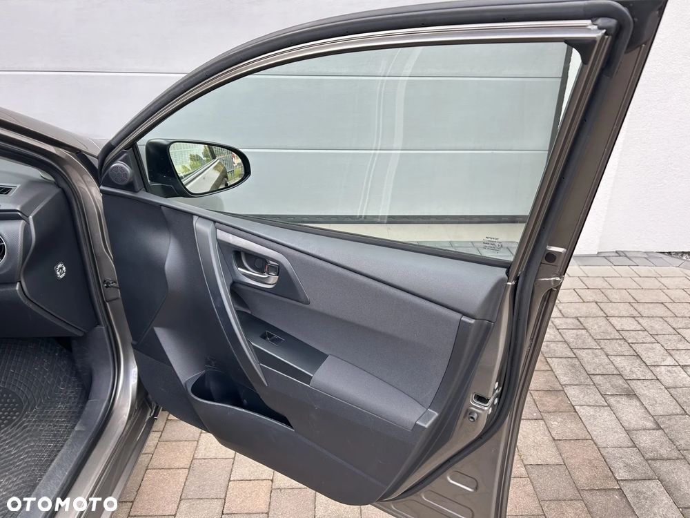 Toyota Auris 1.6 Active - 18