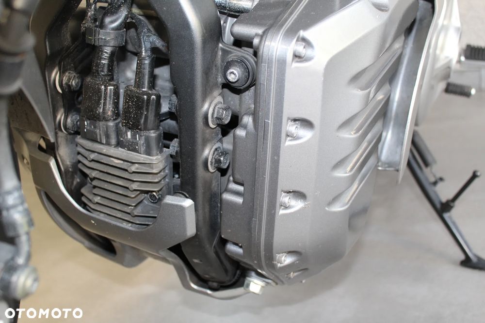 Yamaha MT - 22