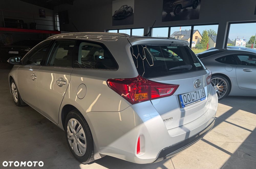 Toyota Auris - 9
