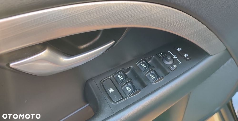 Volvo V70 2.0 - 19