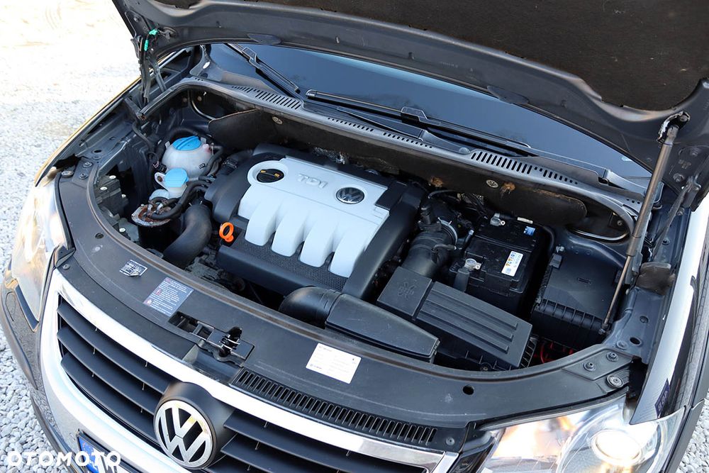 Volkswagen Touran 2.0 TDI DPF Cross - 35