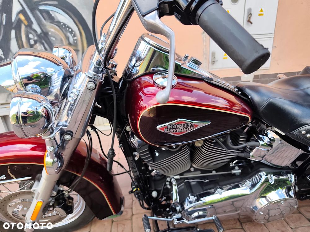 Harley-Davidson Softail Heritage Classic - 18