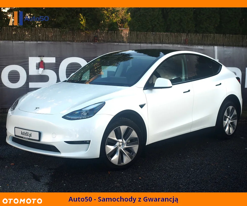 Tesla Y Long Range AWD - 15