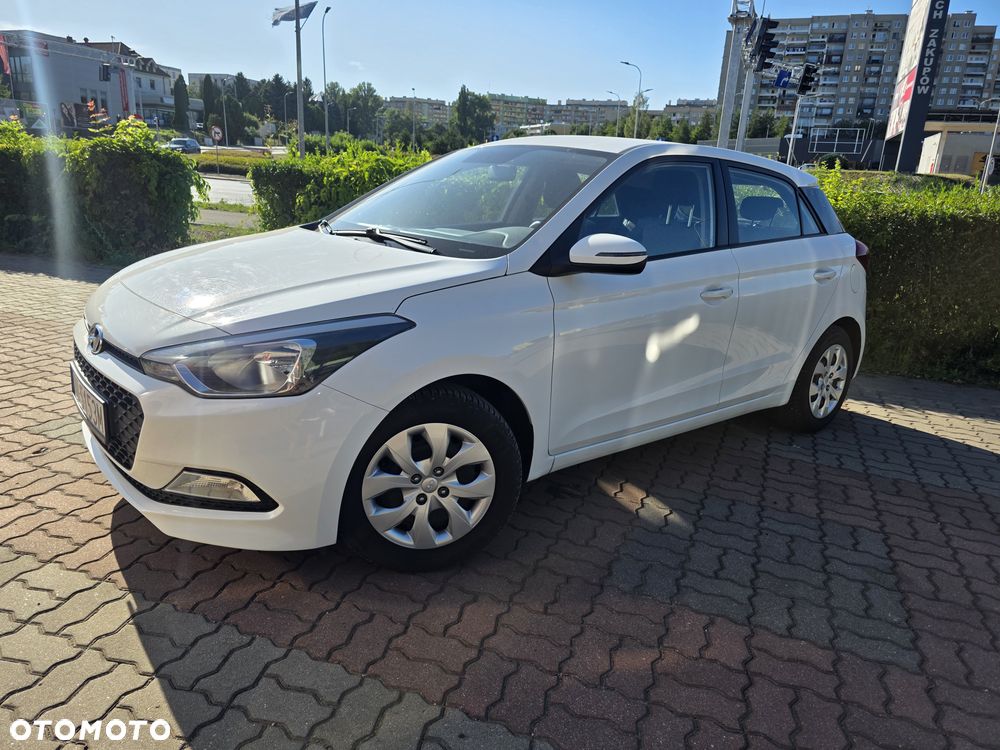 Hyundai i20 1.2 YES Gold - 13