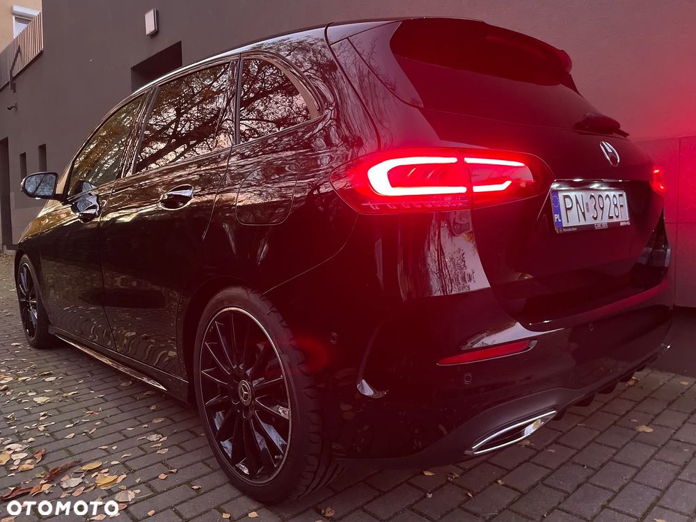 Mercedes-Benz Klasa B 180 d AMG Line 7G-DCT - 15