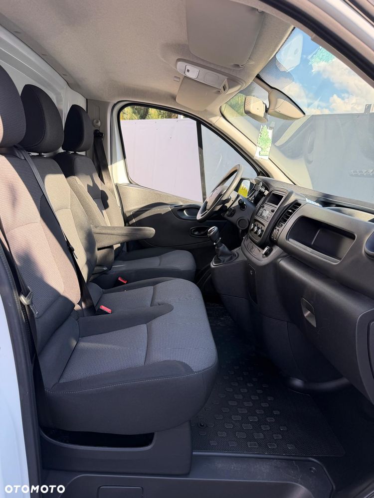 Renault Trafic - 12