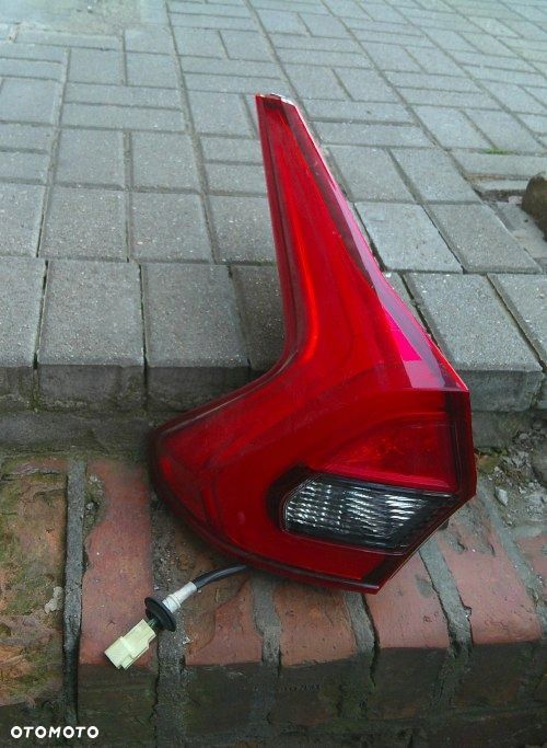 MITSUBISHI ECLIPSE CROSS 17-21 LAMPA LEWA TYLNA LED ORYGINAŁ - 1