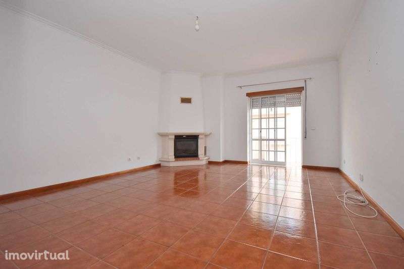 Apartamento T3 para arrendamento em Lousã - Grande imagem: 3/12