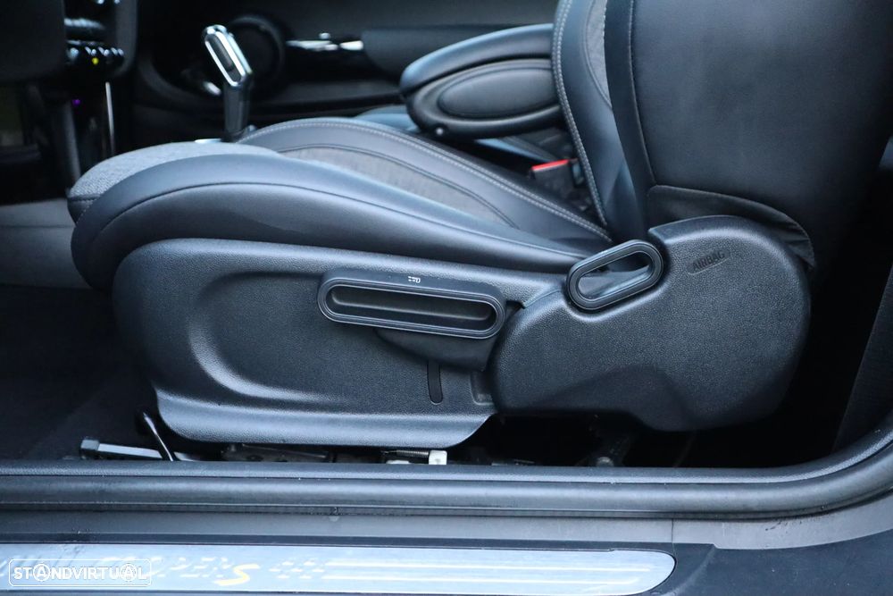 MINI 3 Portas Cooper SE - 20