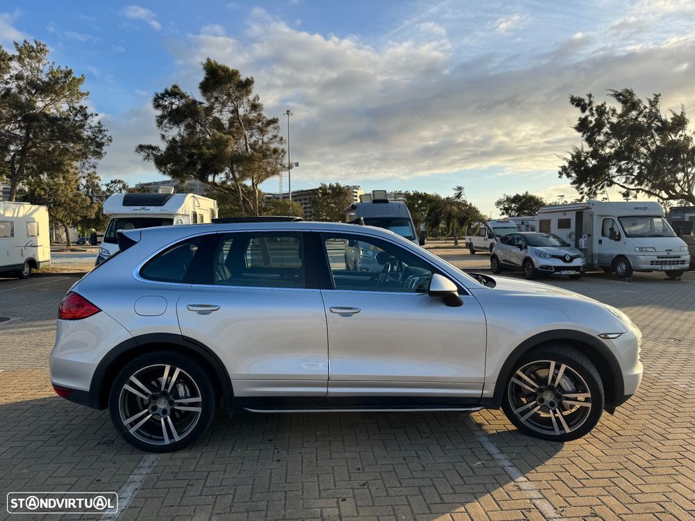 Porsche Cayenne S - 6