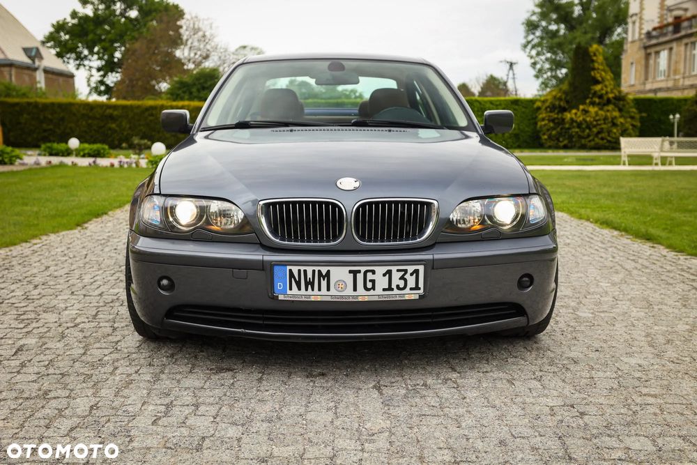 BMW Seria 3 320i Edition Sport - 2