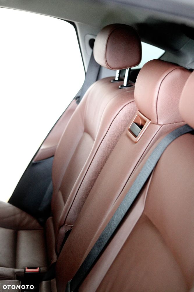 BMW 5GT 535i xDrive Gran Turismo - 17