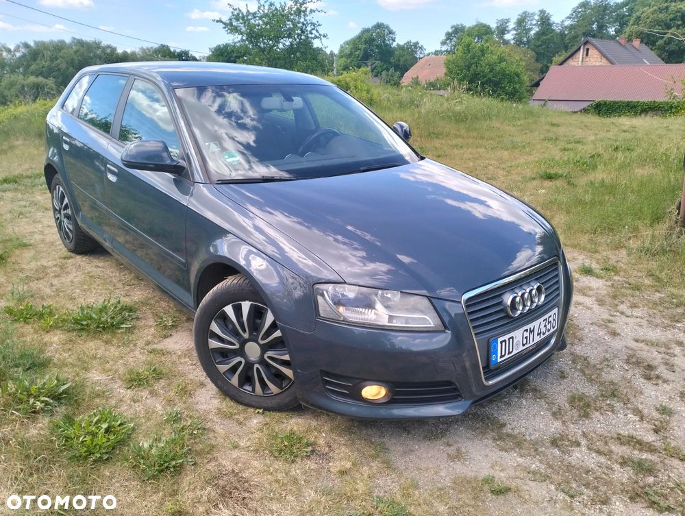 Audi A3 Sportback 2.0 TDI DPF Ambiente - 1