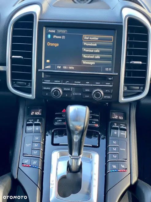 Porsche Cayenne Standard - 8