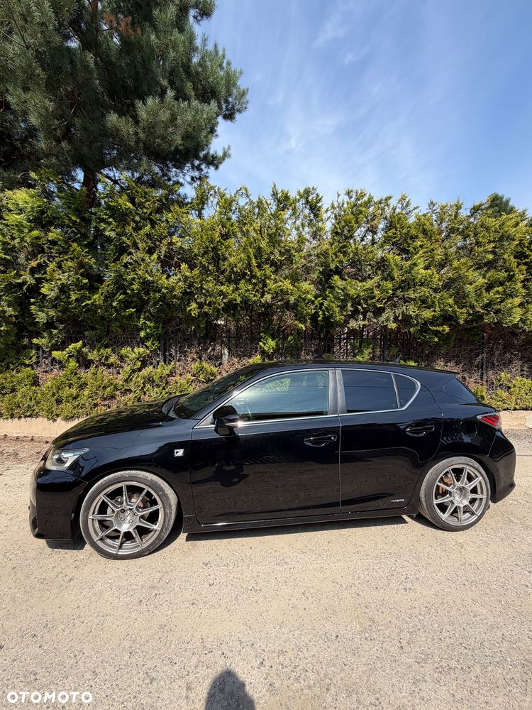 Lexus CT 200h F Sport - 1