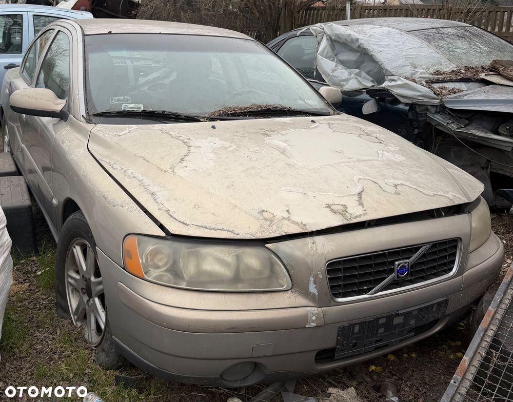 Volvo S60 I 2.4 D5 D5244T Na Części – Silnik, Blacharka - 1