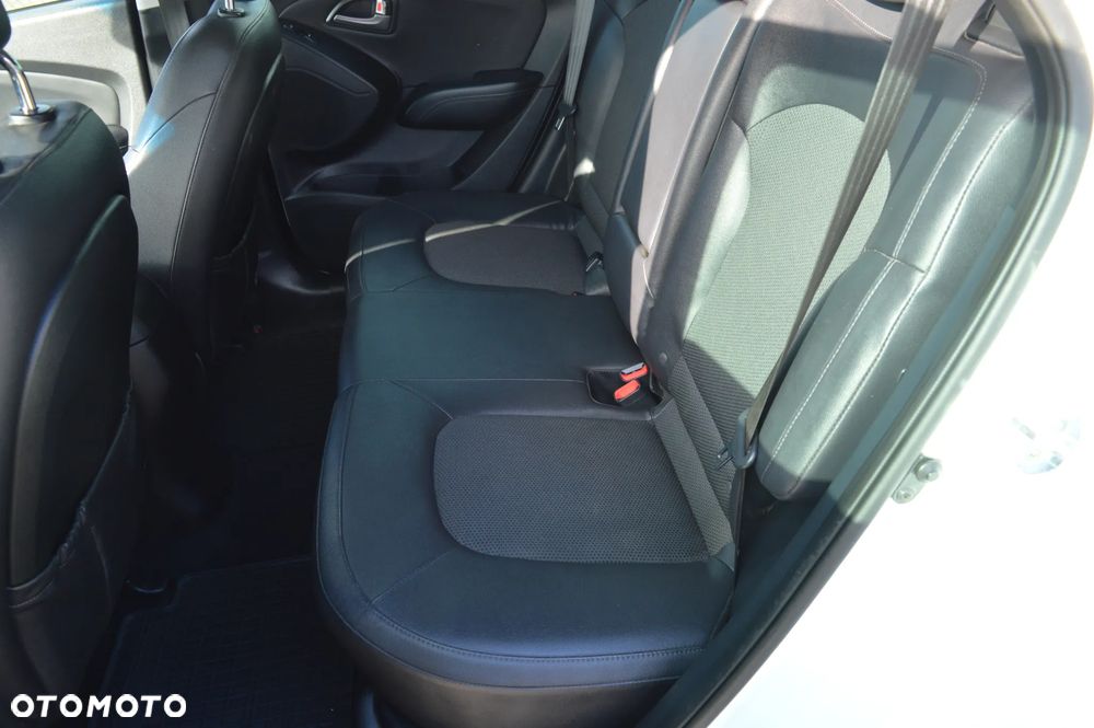 Hyundai ix35 1.7 CRDi Comfort 2WD - 16