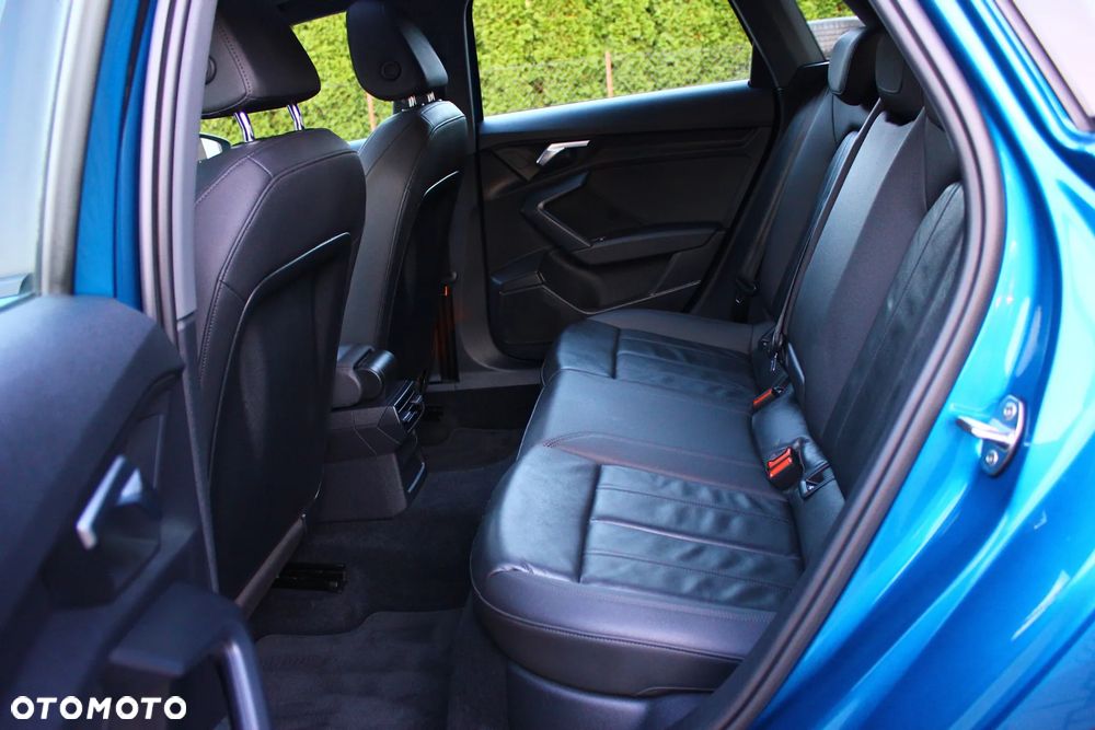 Audi A3 Sportback 35 TDI S tronic advanced - 33