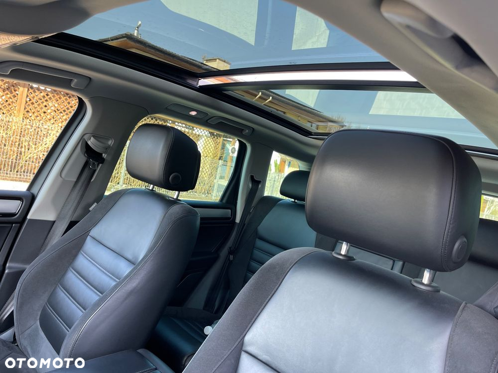 Volkswagen Touareg 3.0 V6 TDI BMT R-Style - 14
