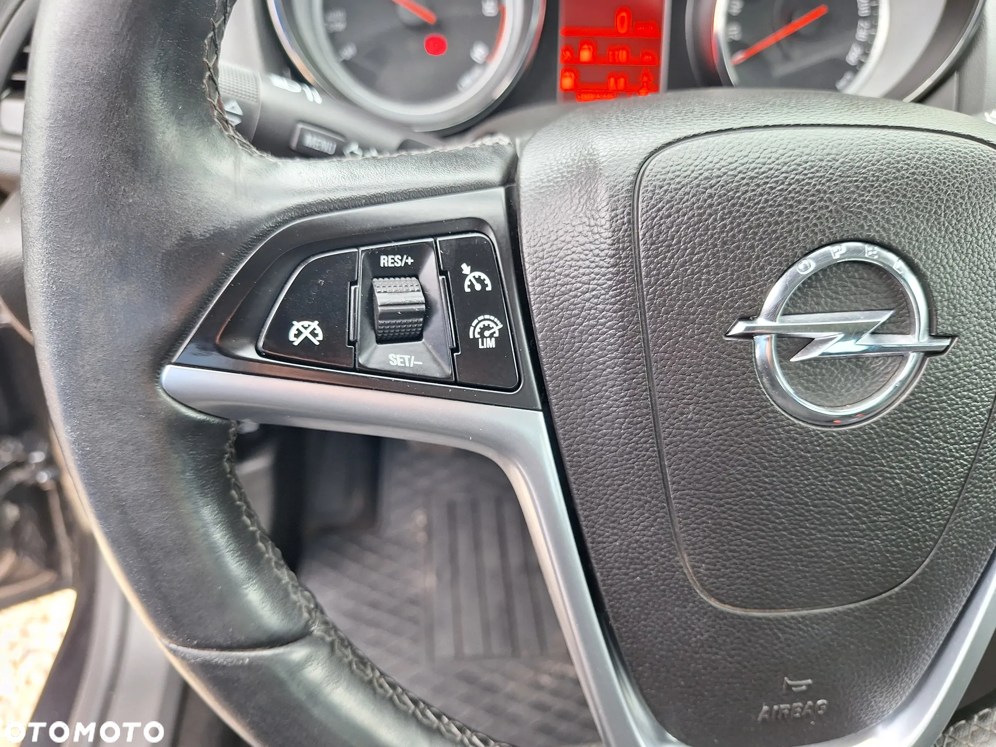 Opel Astra - 24
