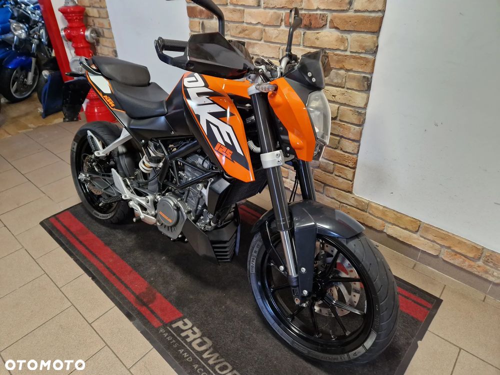 KTM Duke 125