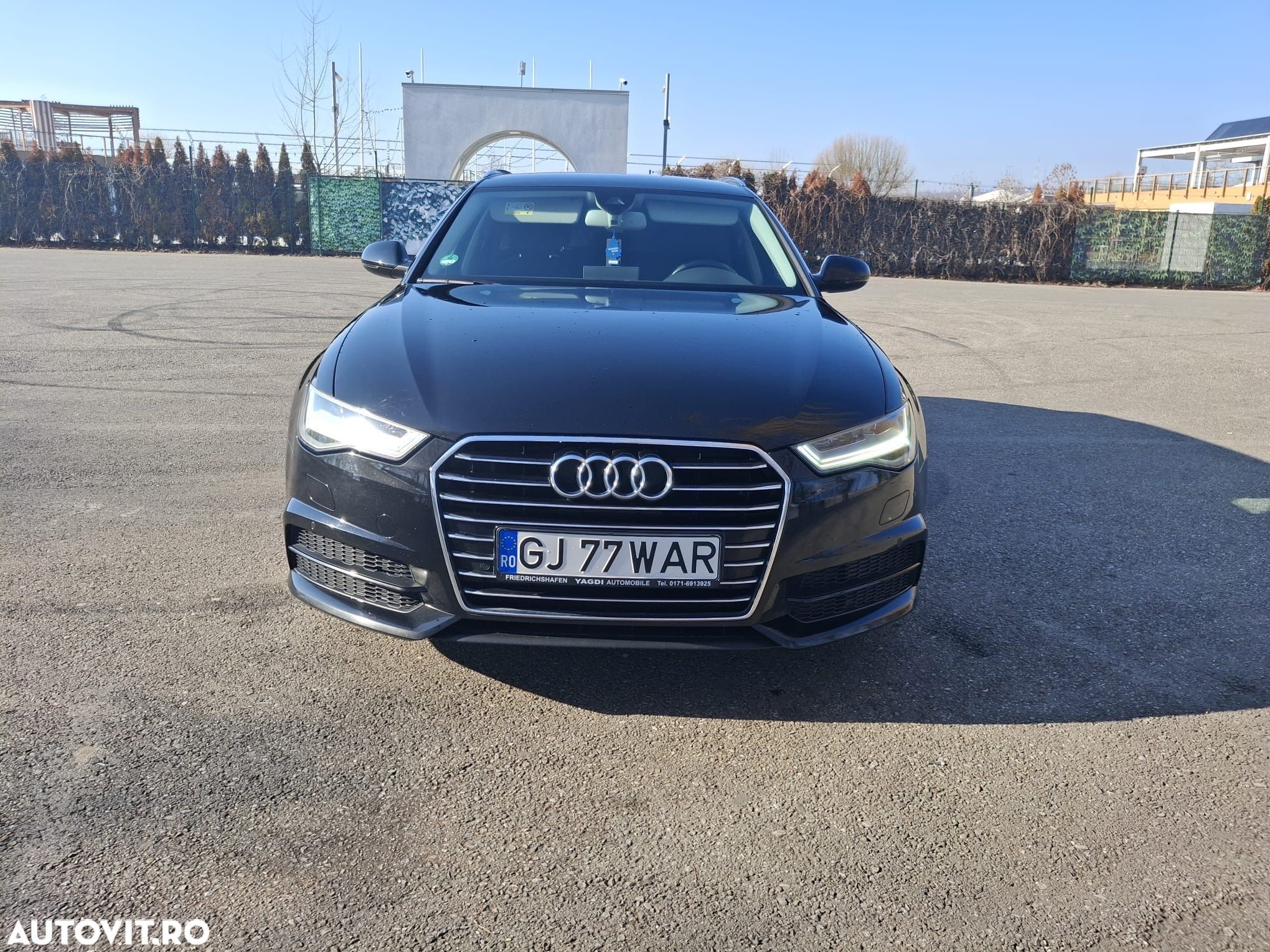 Audi A6 Avant 2.0 TDI Ultra DPF S tronic - 1